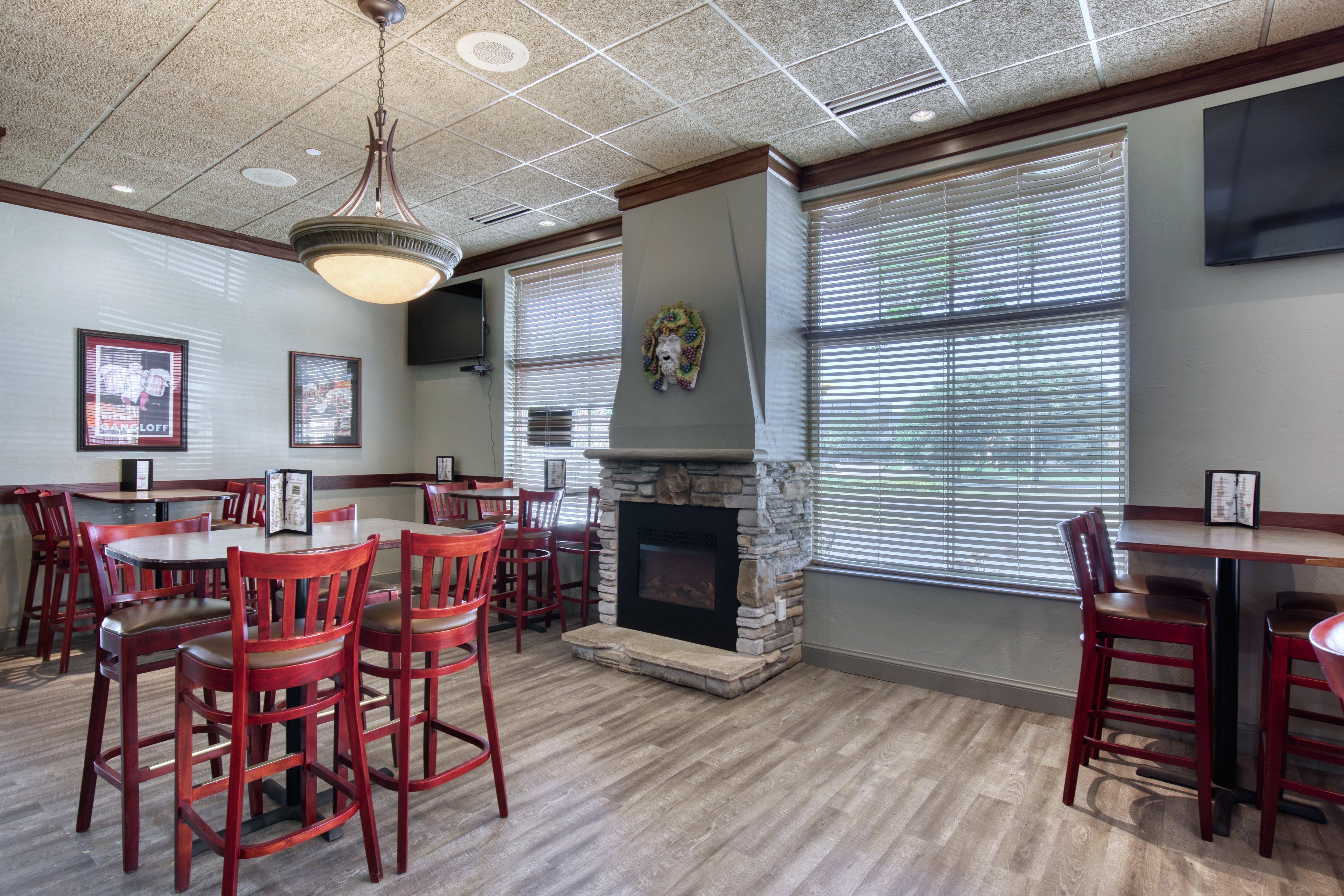 Holiday Inn Hotel & Suites Madison West - Middleton By Ihg Buitenkant foto