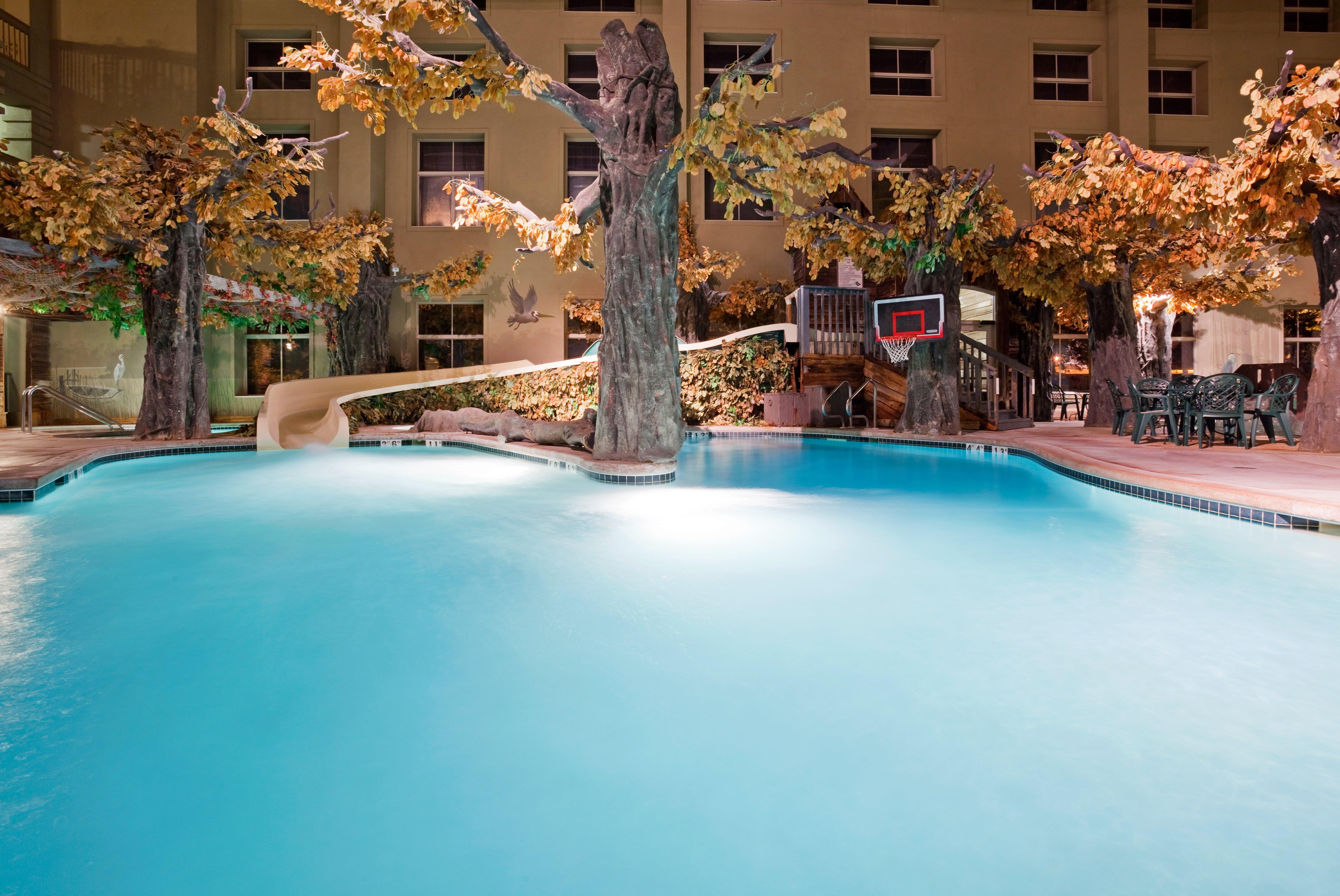 Holiday Inn Hotel & Suites Madison West - Middleton By Ihg Buitenkant foto