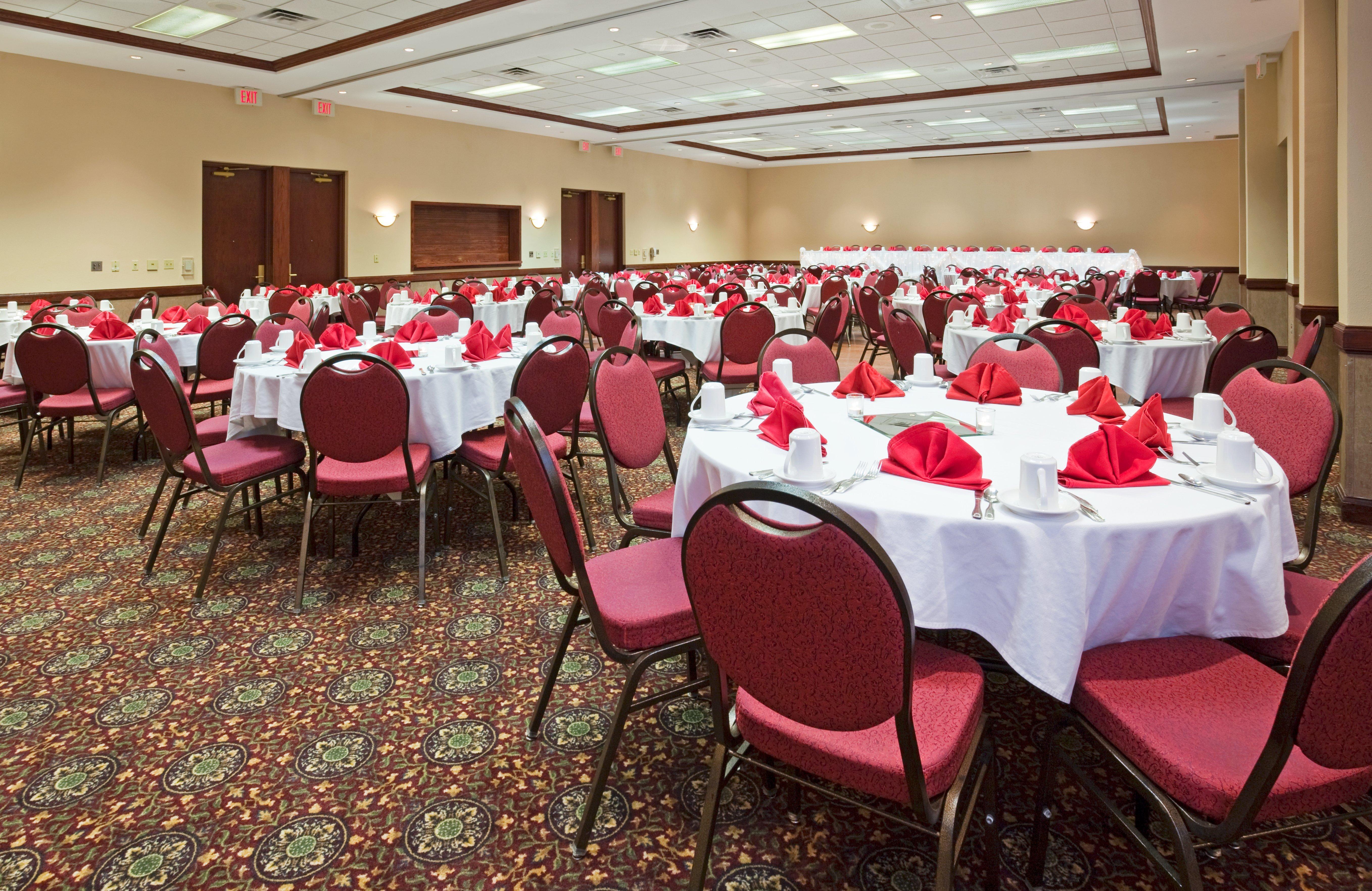 Holiday Inn Hotel & Suites Madison West - Middleton By Ihg Buitenkant foto