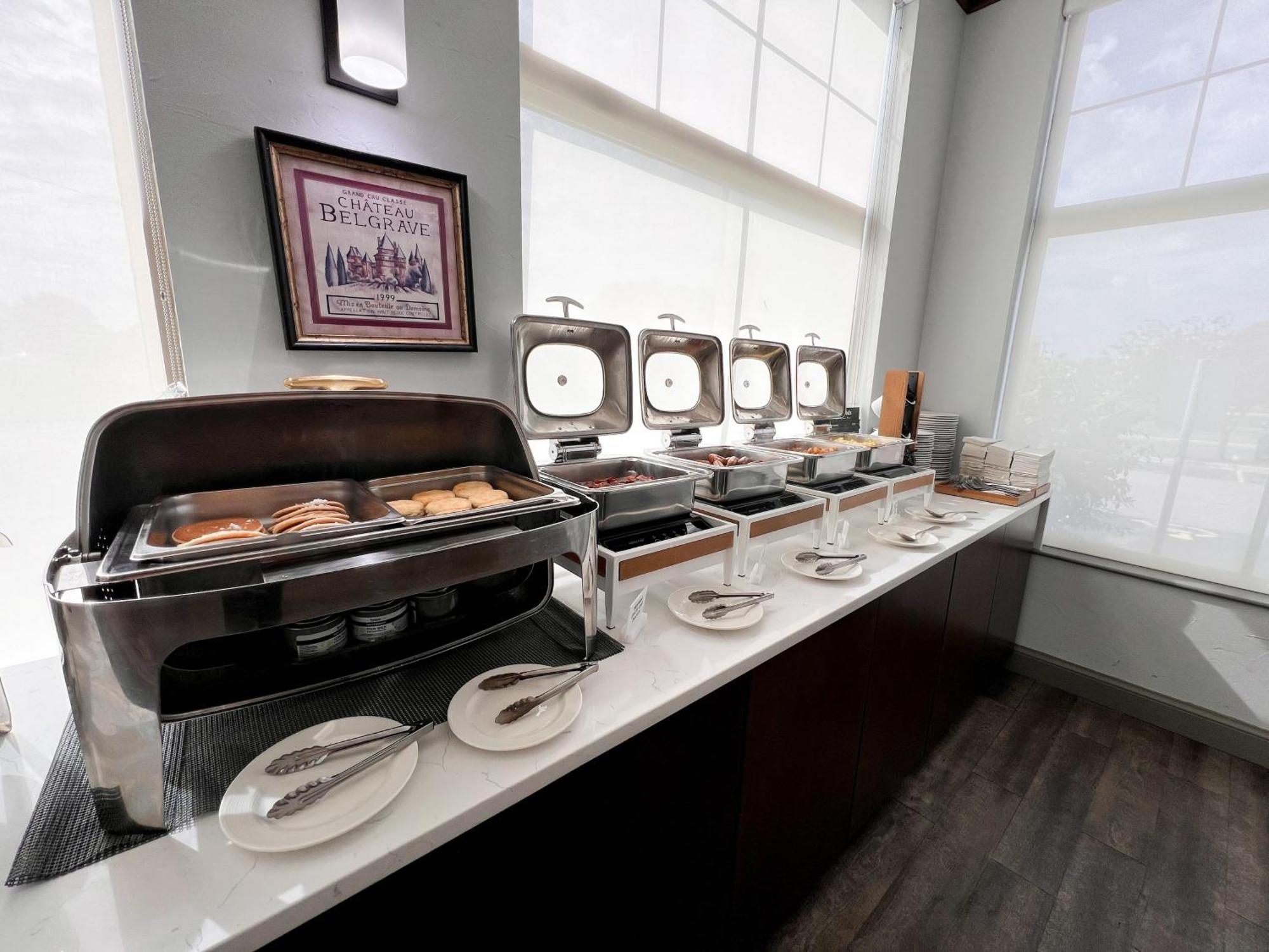 Holiday Inn Hotel & Suites Madison West - Middleton By Ihg Buitenkant foto