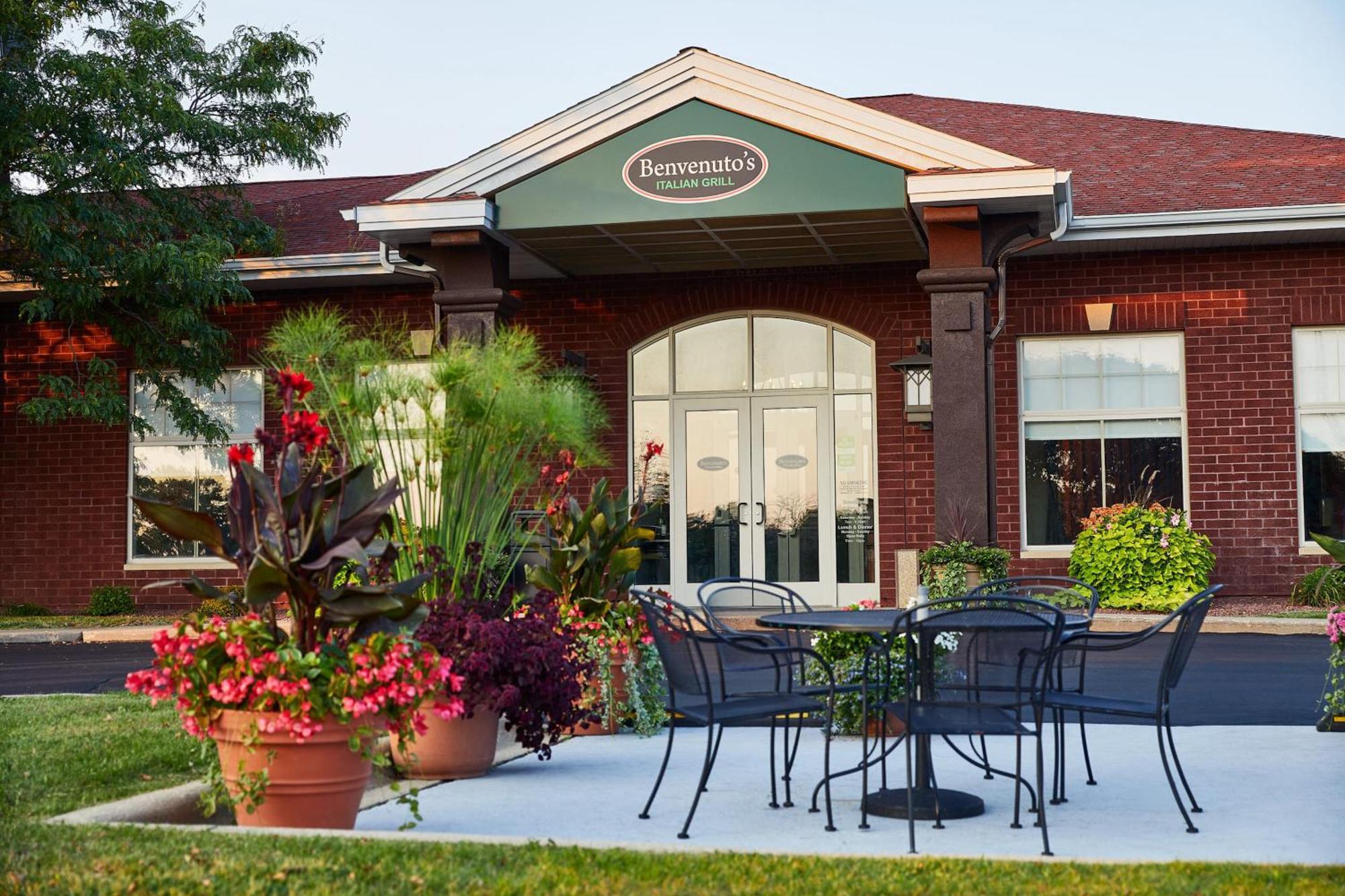 Holiday Inn Hotel & Suites Madison West - Middleton By Ihg Buitenkant foto